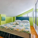 Apartament Lauschiges Nur 650 Meter Zum Mit Meerblick, Privatparkplatz, Waschmaschine Crikvenica